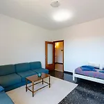 Joivy Family Flat Terrace & Parking Near