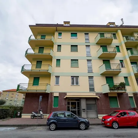 Joivy Family Flat Terrace & Parking Near Lägenhet *
