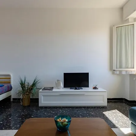 Апартаменты Joivy Family Flat Terrace & Parking Near Сестри-Леванте