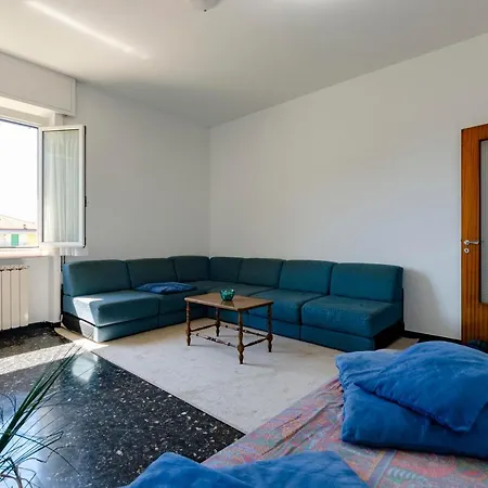 아파트 Joivy Family Flat Terrace & Parking Near 세스트리레반떼