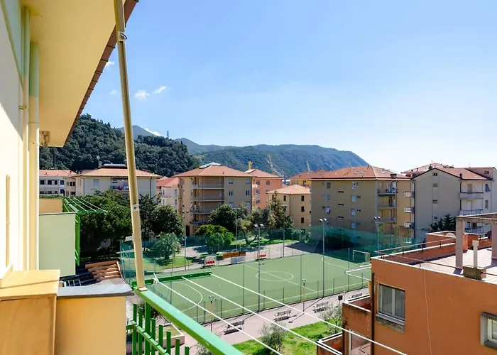Joivy Family Flat Terrace & Parking Near * 세스트리레반떼